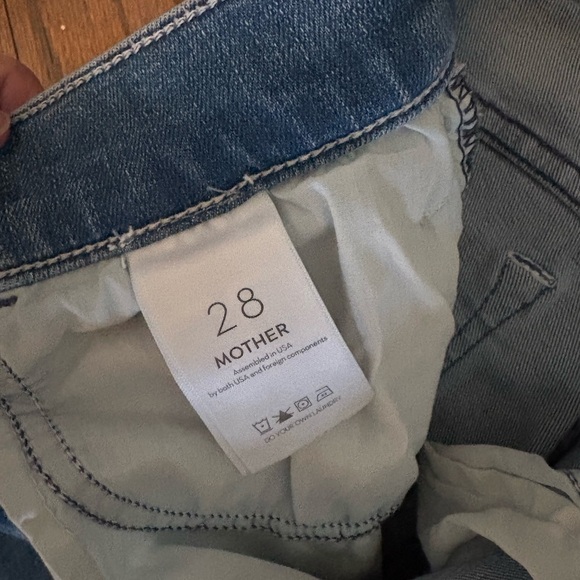 MOTHER The Hustler Ankle Fray Jeans in Blue - Picture 3 of 4